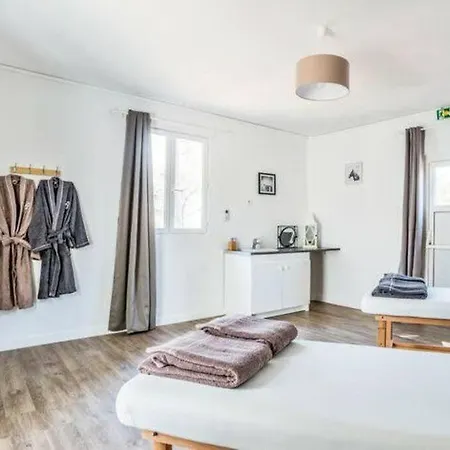 De 3 Pieces En Avec Piscine Lägenhet *